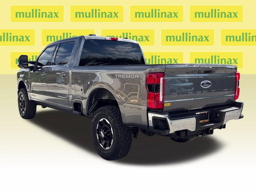2025 Gray Metallic Ford Super Duty F-250 SRW Lariat 4X4 Truck