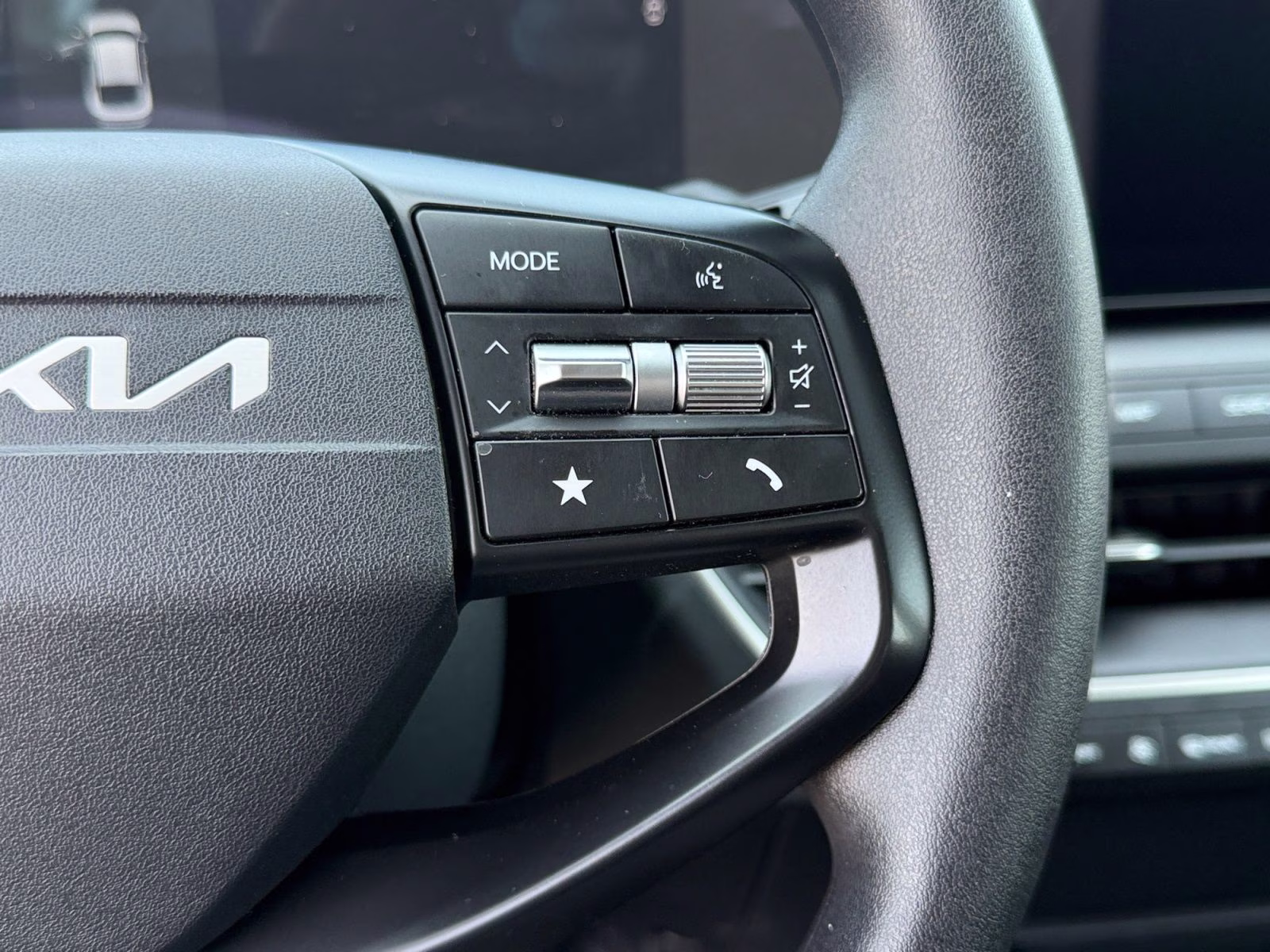 2025 Steel Gray Kia K4 LXS FWD Sedan