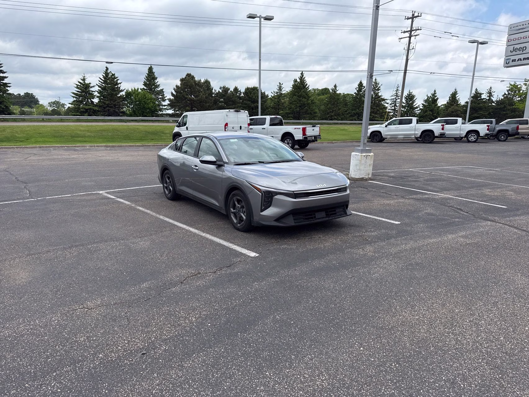 2025 Kia K4 LXS AT's photo