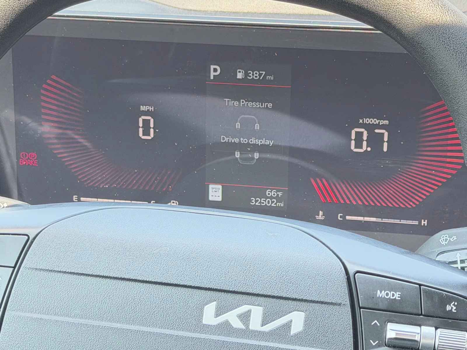 2025 Steel Gray Kia K4 LXS FWD Sedan