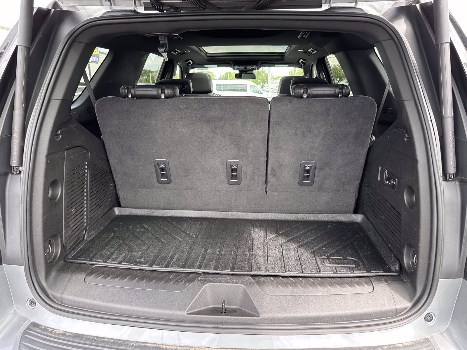 2023 Sterling Gray Metallic Chevrolet Tahoe 4WD 4dr LT 4X4 SUV