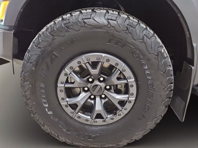 2022 Iconic Silver Metallic Ford F-150 Raptor 4X4 Truck