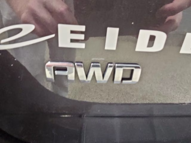 2013 Tungsten Metallic Chevrolet Equinox LT AWD SUV