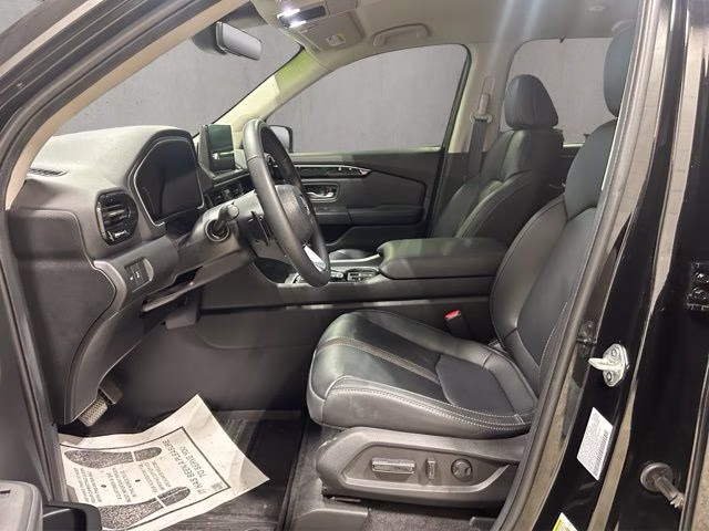 2025 Crystal Black Pearl Honda Pilot EX-L AWD SUV