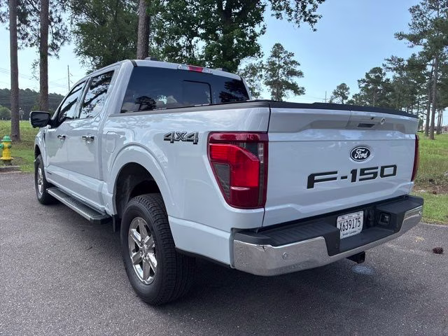 2025 White Metallic Ford F-150 XLT 4X4 Truck