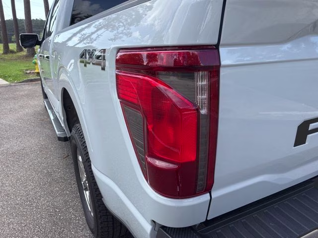 2025 White Metallic Ford F-150 XLT 4X4 Truck
