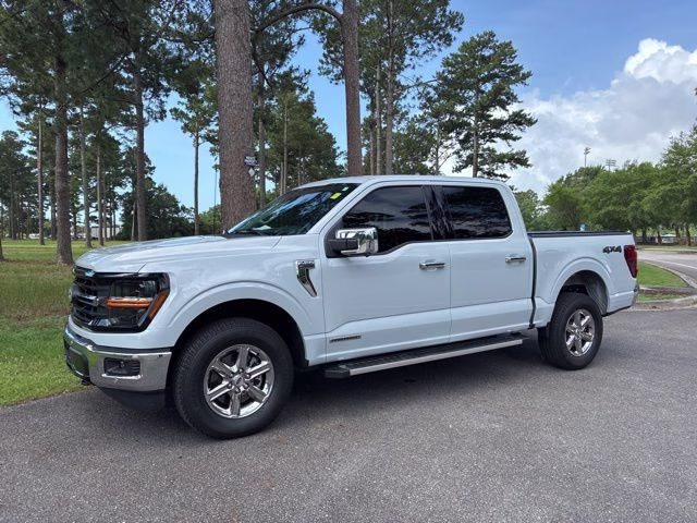 2025 White Metallic Ford F-150 XLT 4X4 Truck