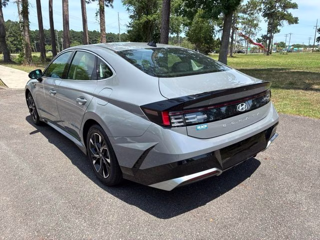2024 Transmission Blue Hyundai Sonata SEL FWD Sedan