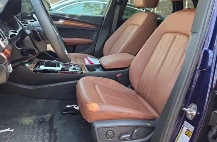 2023 Navarra Blue Metallic Audi Q5 45 S line Premium AWD SUV