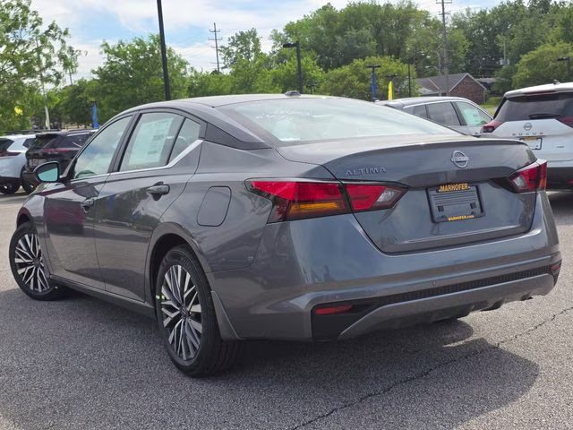 2026 Gun Metallic Nissan Altima 2.5 SV FWD Sedan