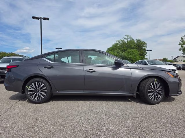 2026 Gun Metallic Nissan Altima 2.5 SV FWD Sedan