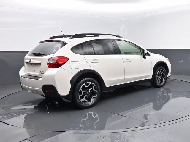2016 Crystal White Pearl Subaru Crosstrek 2.0i Premium AWD SUV