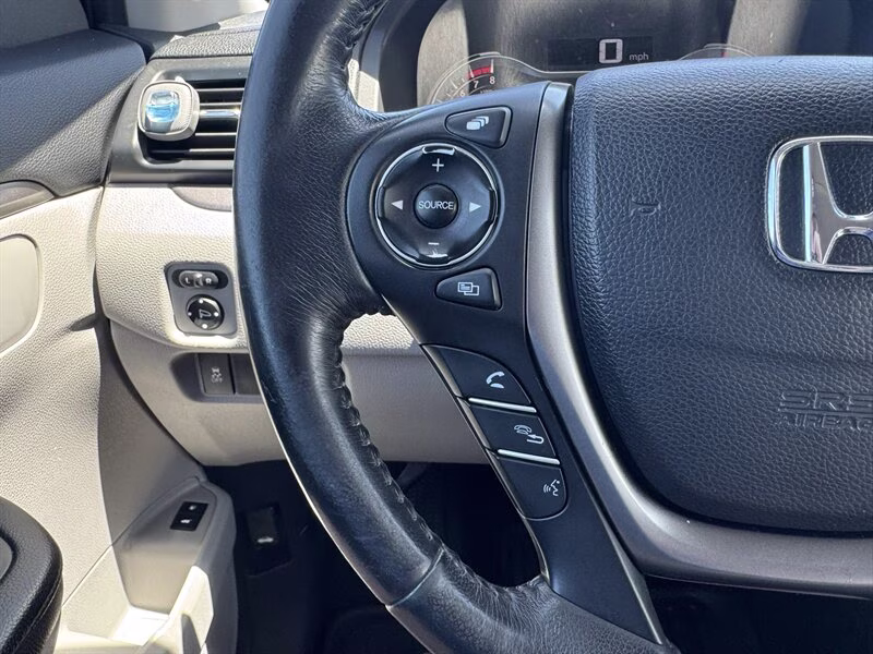 2018 Modern Steel Metallic Honda Pilot EX-L AWD SUV