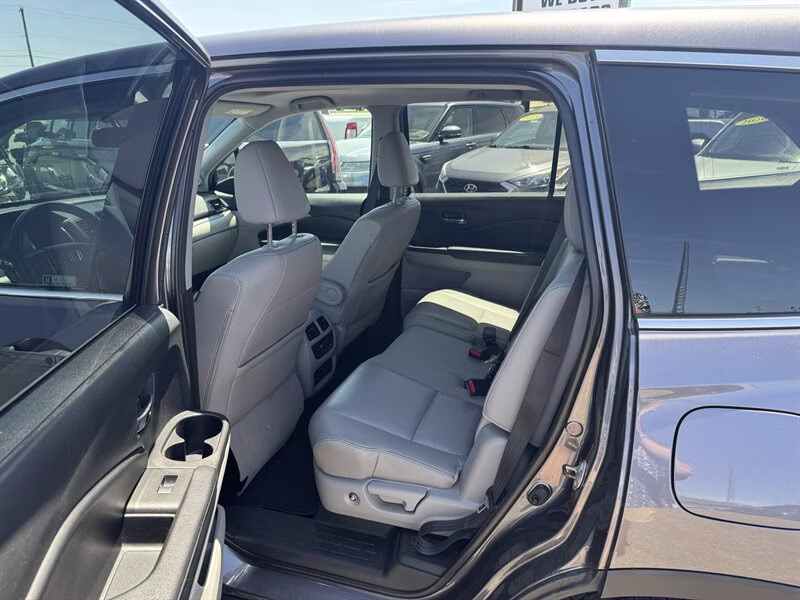 2018 Modern Steel Metallic Honda Pilot EX-L AWD SUV