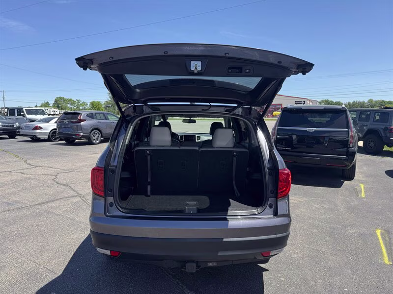 2018 Modern Steel Metallic Honda Pilot EX-L AWD SUV