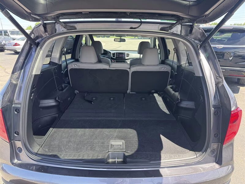 2018 Modern Steel Metallic Honda Pilot EX-L AWD SUV