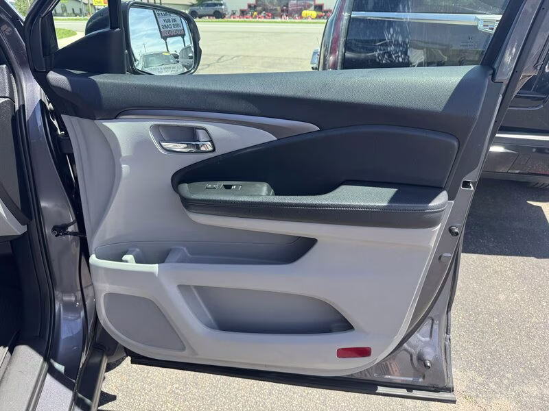 2018 Modern Steel Metallic Honda Pilot EX-L AWD SUV