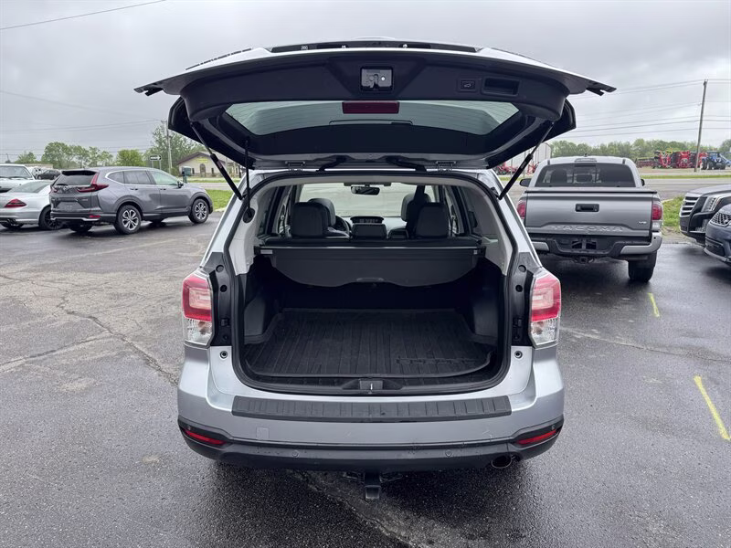 2018 Ice Silver Metallic Subaru Forester 2.5i Limited AWD Crossover