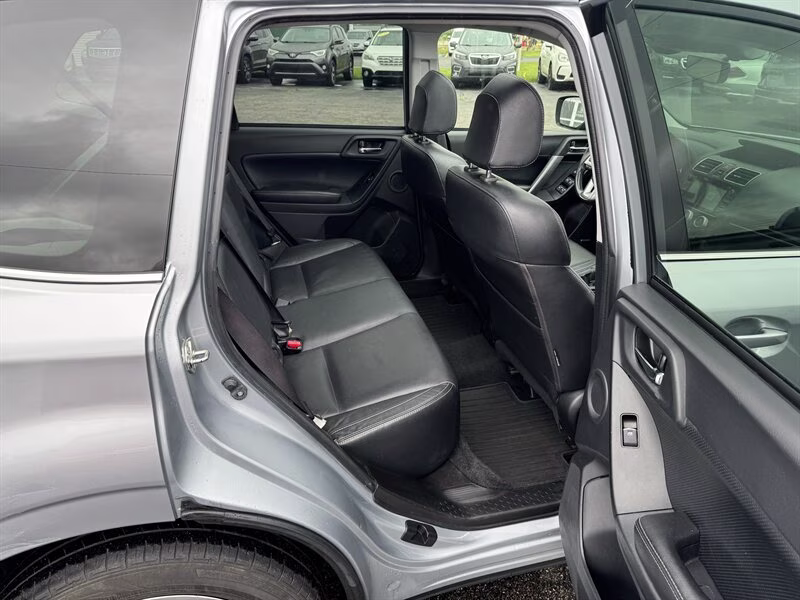 2018 Ice Silver Metallic Subaru Forester 2.5i Limited AWD Crossover