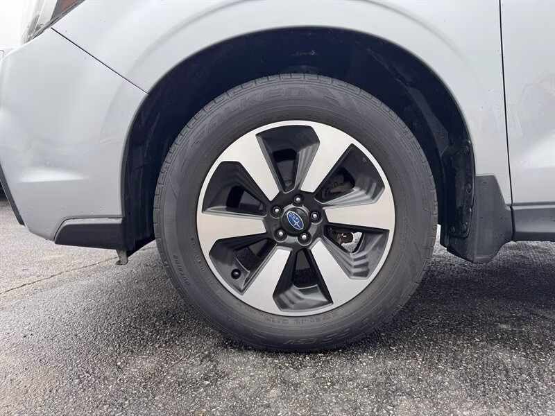 2018 Ice Silver Metallic Subaru Forester 2.5i Limited AWD Crossover