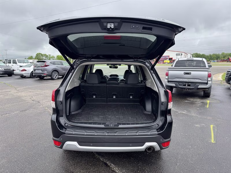 2019 Crystal Black Silica Subaru Forester Touring AWD Crossover