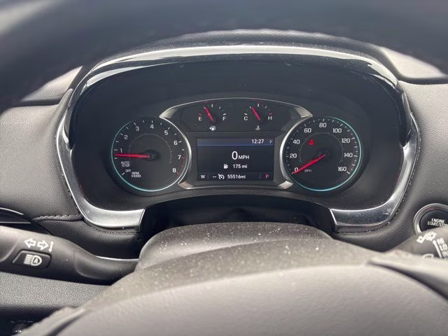 2023 Silver Sage Metallic Chevrolet Traverse LT AWD SUV