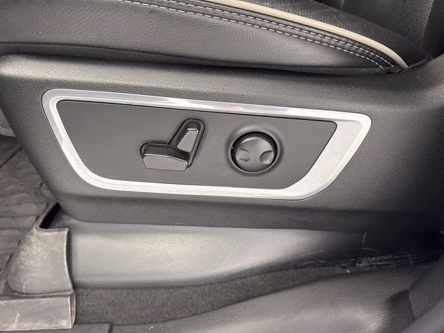 2023 Bright White Clearcoat Ram 1500 Laramie 4X4 Truck