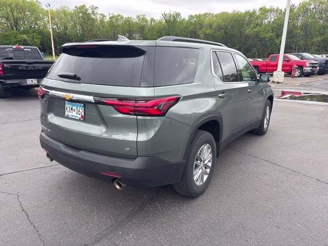 2023 Silver Sage Metallic Chevrolet Traverse LT AWD SUV