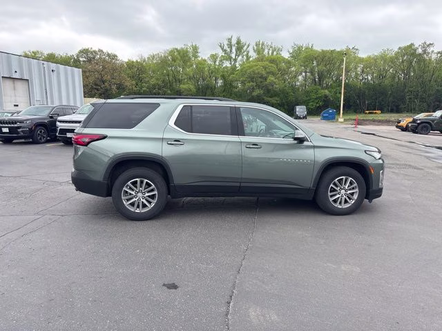 2023 Silver Sage Metallic Chevrolet Traverse LT AWD SUV