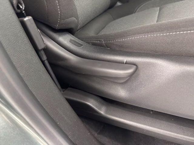 2023 Silver Sage Metallic Chevrolet Traverse LT AWD SUV