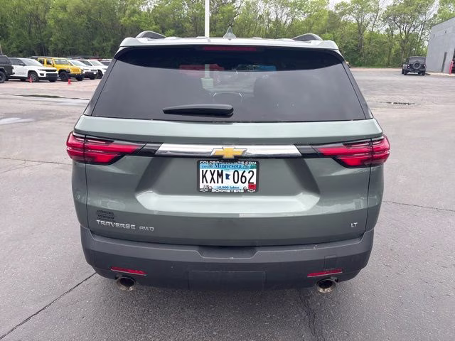 2023 Silver Sage Metallic Chevrolet Traverse LT AWD SUV