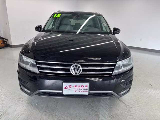 2018 Deep Black Pearl Metallic Volkswagen Tiguan 2.0T SEL AWD SUV