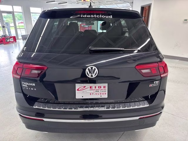 2018 Deep Black Pearl Metallic Volkswagen Tiguan 2.0T SEL AWD SUV