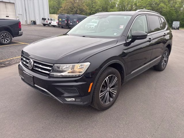 2018 Deep Black Pearl Metallic Volkswagen Tiguan 2.0T SEL AWD SUV