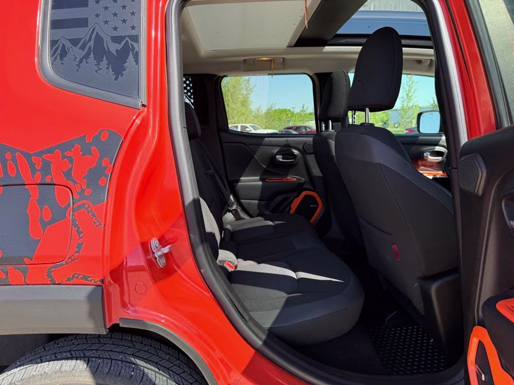 2021 Omaha Orange Clearcoat Jeep Renegade Trailhawk 4X4 SUV
