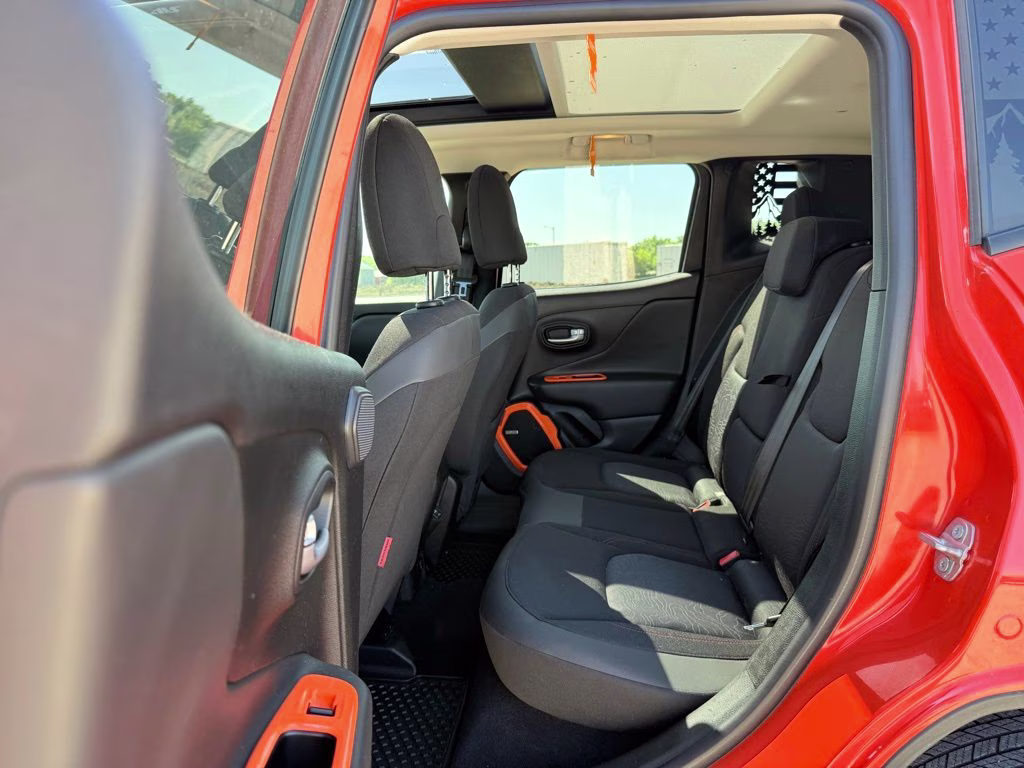2021 Omaha Orange Clearcoat Jeep Renegade Trailhawk 4X4 SUV
