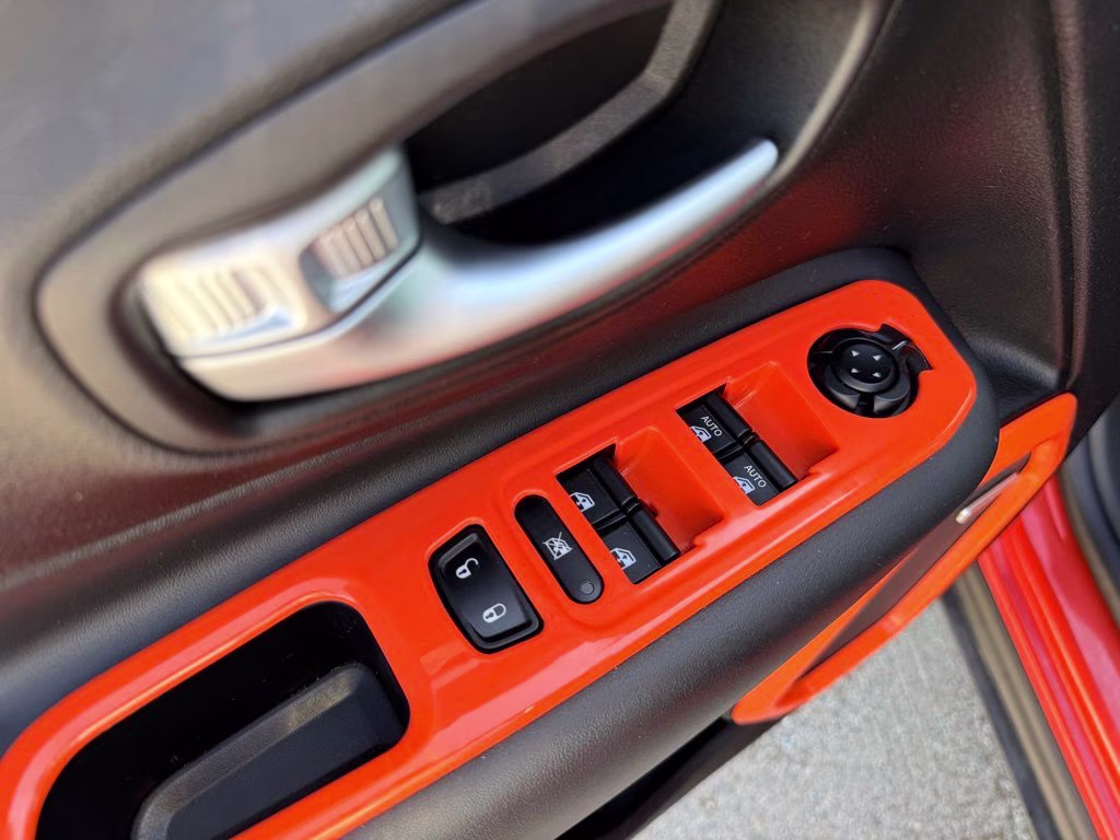 2021 Omaha Orange Clearcoat Jeep Renegade Trailhawk 4X4 SUV