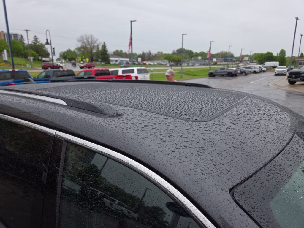 2023 Baltic Gray Metallic Clearcoat Jeep Grand Cherokee L Overland 4X4 SUV