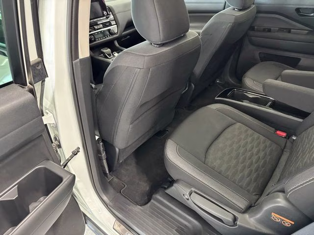 2023 Pearl White Tricoat Nissan Pathfinder SV 4X4 SUV