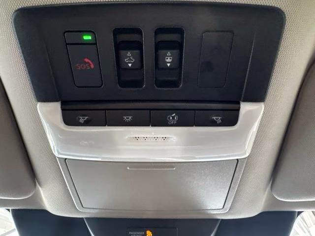 2023 Pearl White Tricoat Nissan Pathfinder SV 4X4 SUV