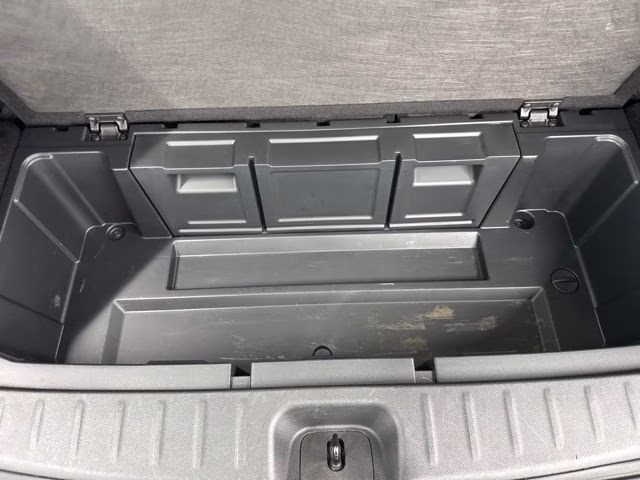 2023 Pearl White Tricoat Nissan Pathfinder SV 4X4 SUV