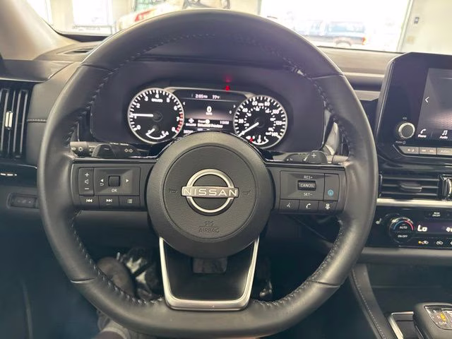 2023 Pearl White Tricoat Nissan Pathfinder SV 4X4 SUV