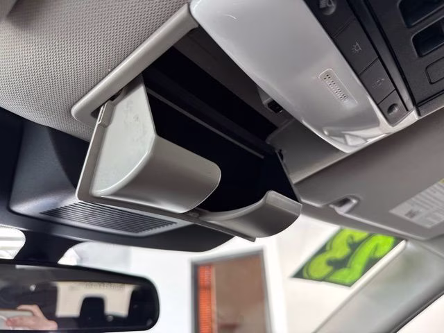 2023 Pearl White Tricoat Nissan Pathfinder SV 4X4 SUV