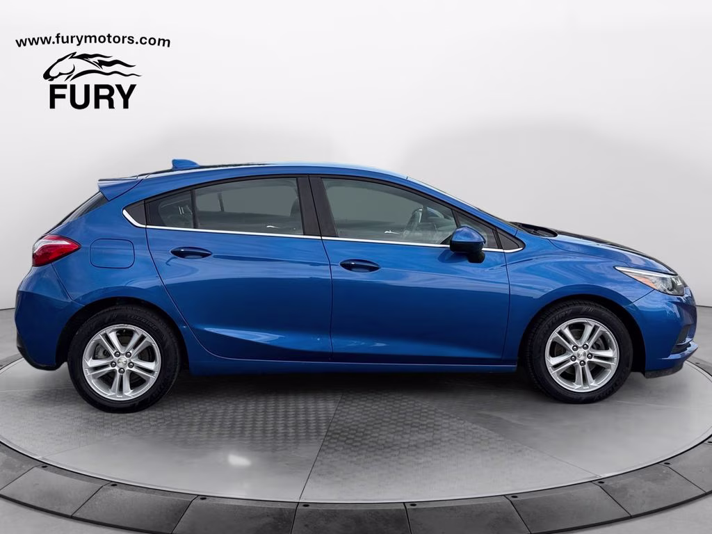 2017 Kinetic Blue Metallic Chevrolet Cruze LT FWD Hatchback
