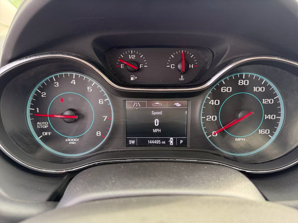 2017 Kinetic Blue Metallic Chevrolet Cruze LT FWD Hatchback