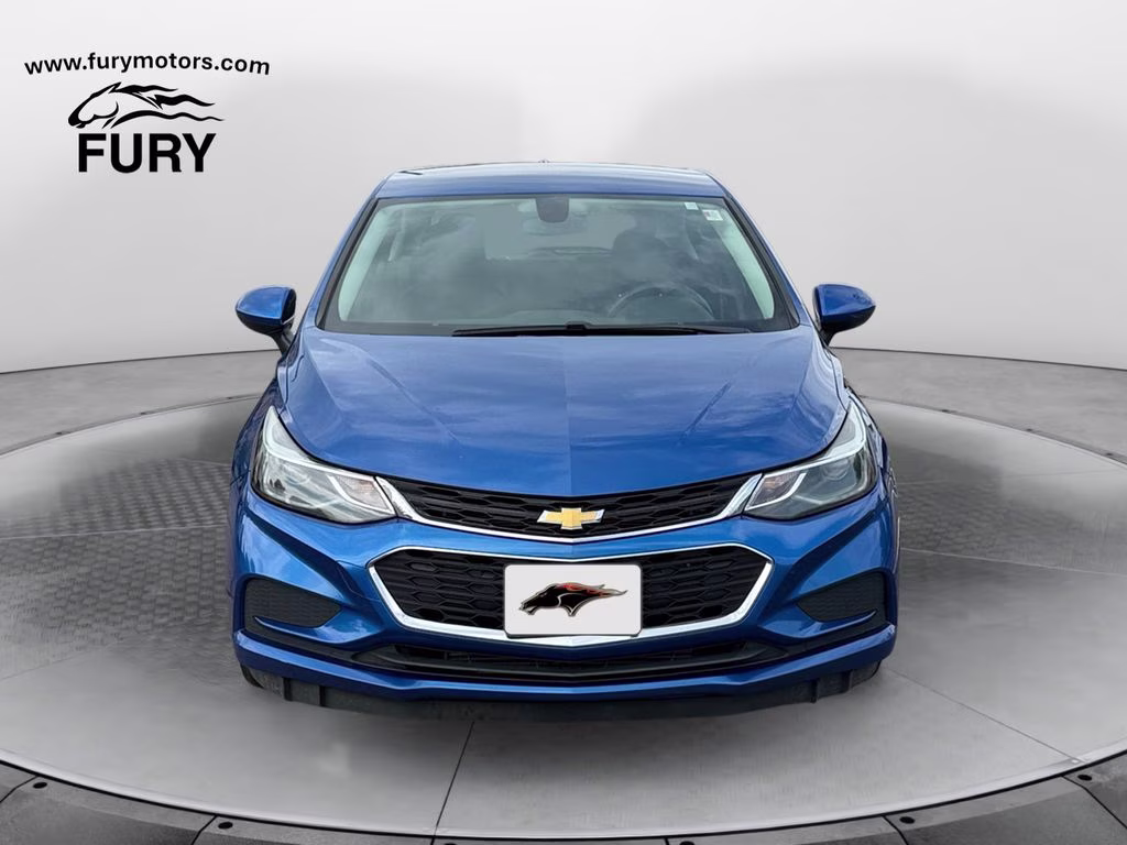 2017 Kinetic Blue Metallic Chevrolet Cruze LT FWD Hatchback