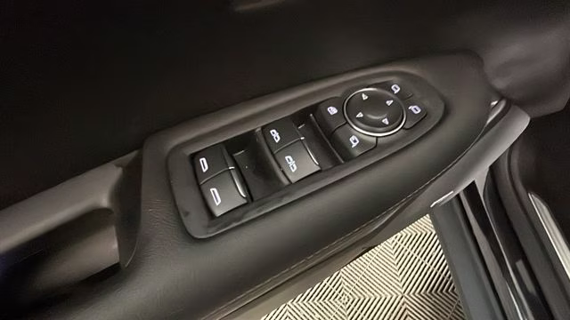 2021 Stellar Black Metallic Cadillac XT5 Premium Luxury FWD SUV