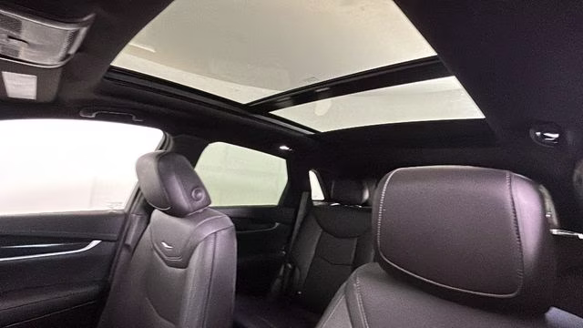 2021 Stellar Black Metallic Cadillac XT5 Premium Luxury FWD SUV