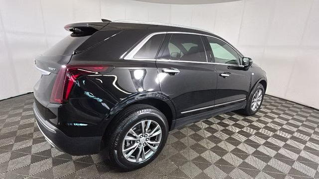 2021 Stellar Black Metallic Cadillac XT5 Premium Luxury FWD SUV