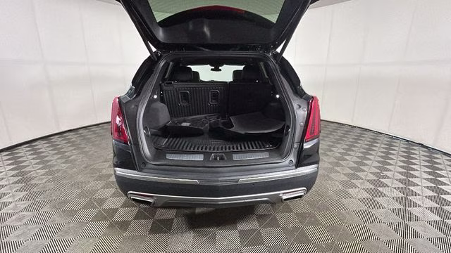 2021 Stellar Black Metallic Cadillac XT5 Premium Luxury FWD SUV